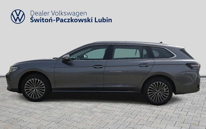 Volkswagen Passat cena 186900 przebieg: 7, rok produkcji 2024 z Grudziądz małe 106